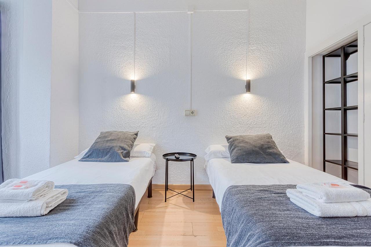 Hostal Bedmates Barcelona Eksteriør billede