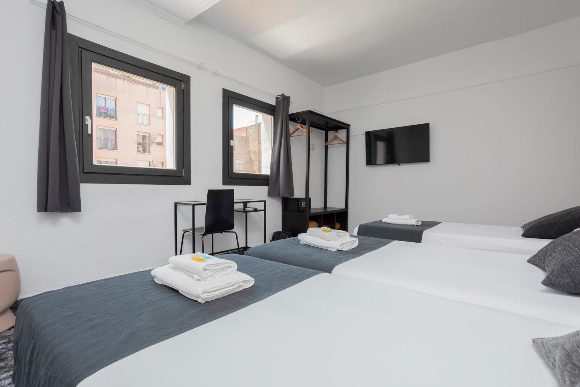 Hostal Bedmates Barcelona Eksteriør billede