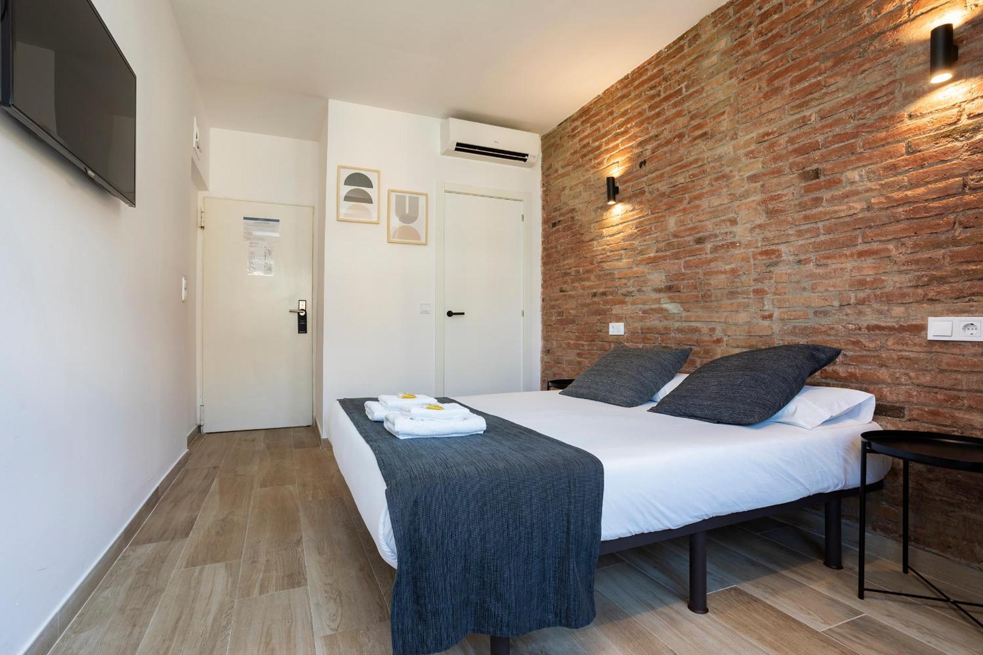 Hostal Bedmates Barcelona Eksteriør billede