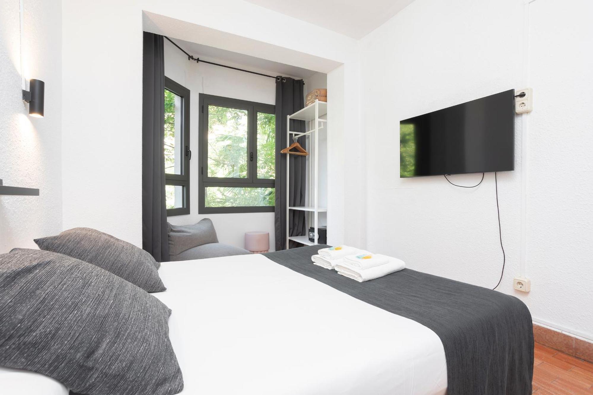 Hostal Bedmates Barcelona Eksteriør billede