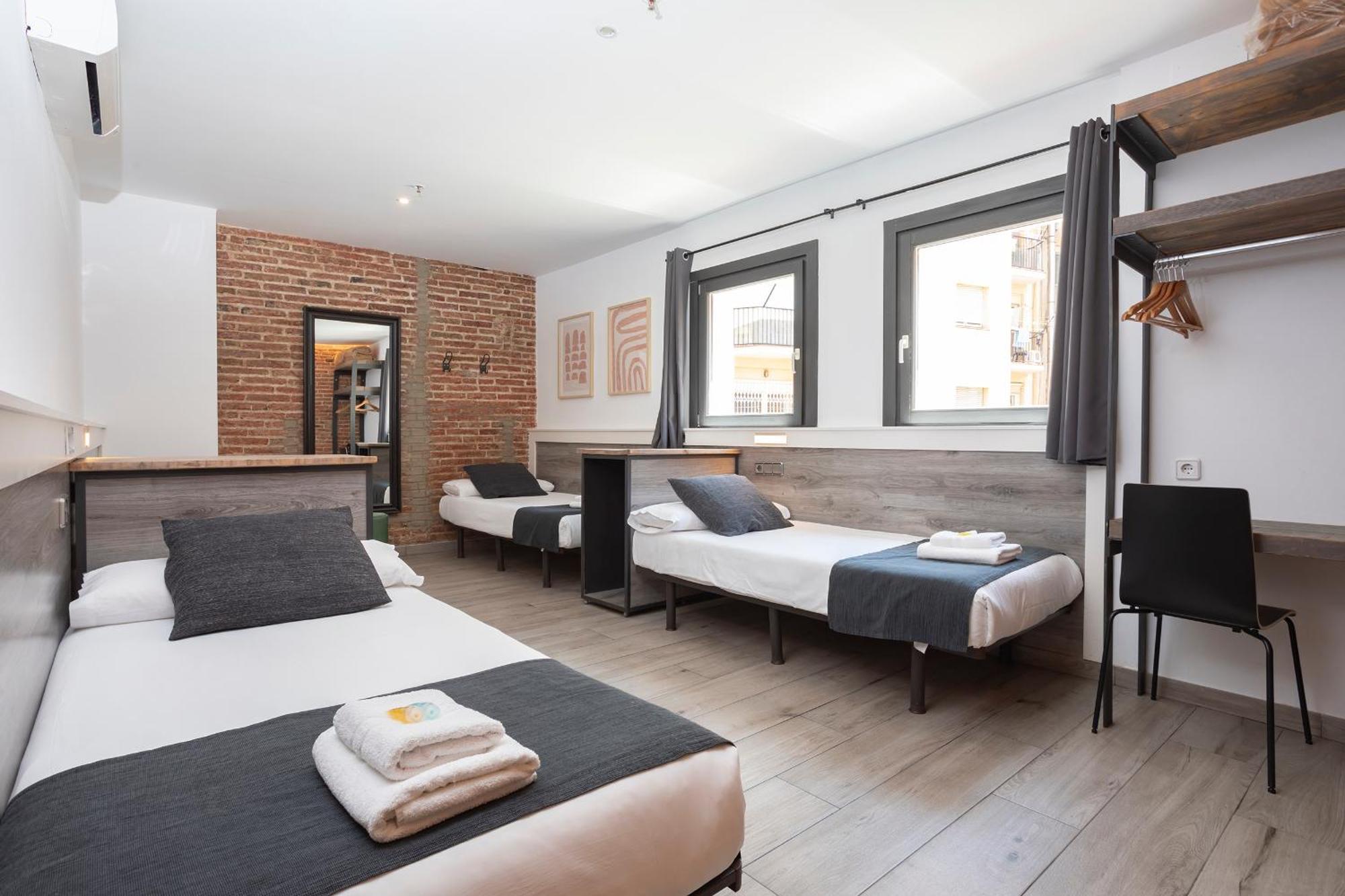 Hostal Bedmates Barcelona Eksteriør billede